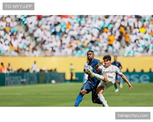 皇马控不住比赛情况体现阶段性变化，中场问题是否影响整体表现需关注